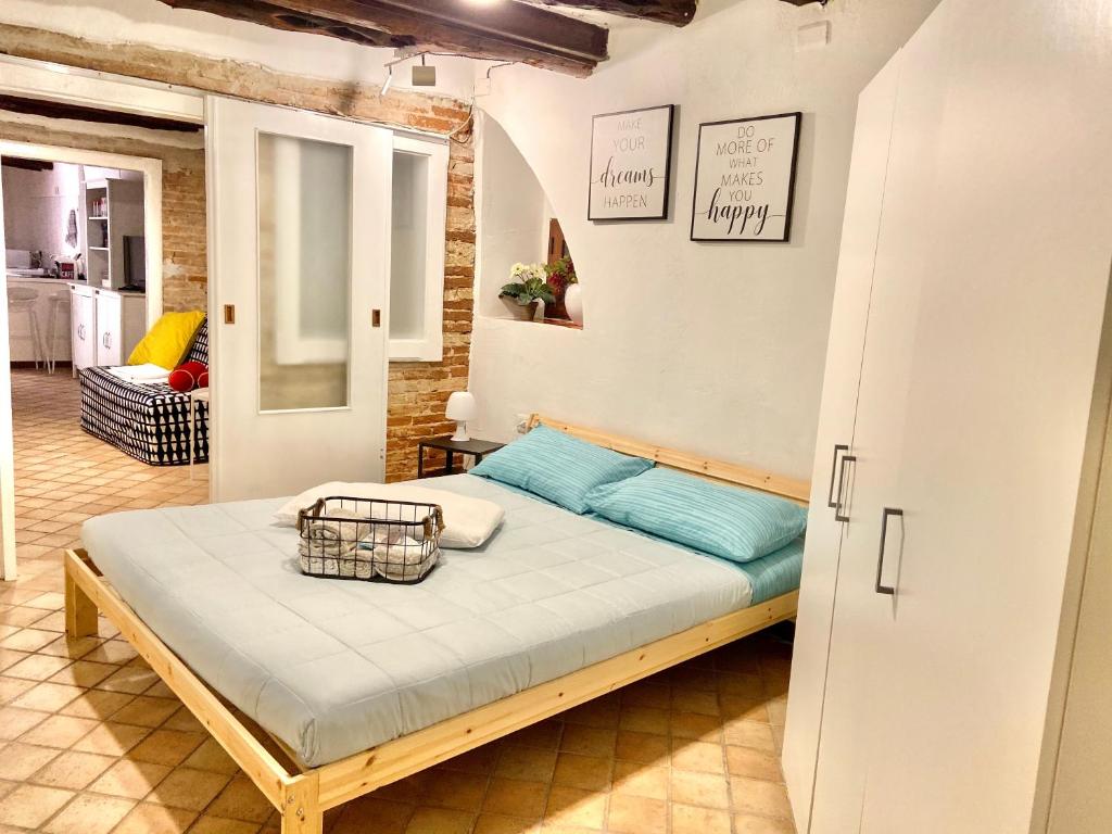 la Casetta in Castello Cagliari Centro room 1